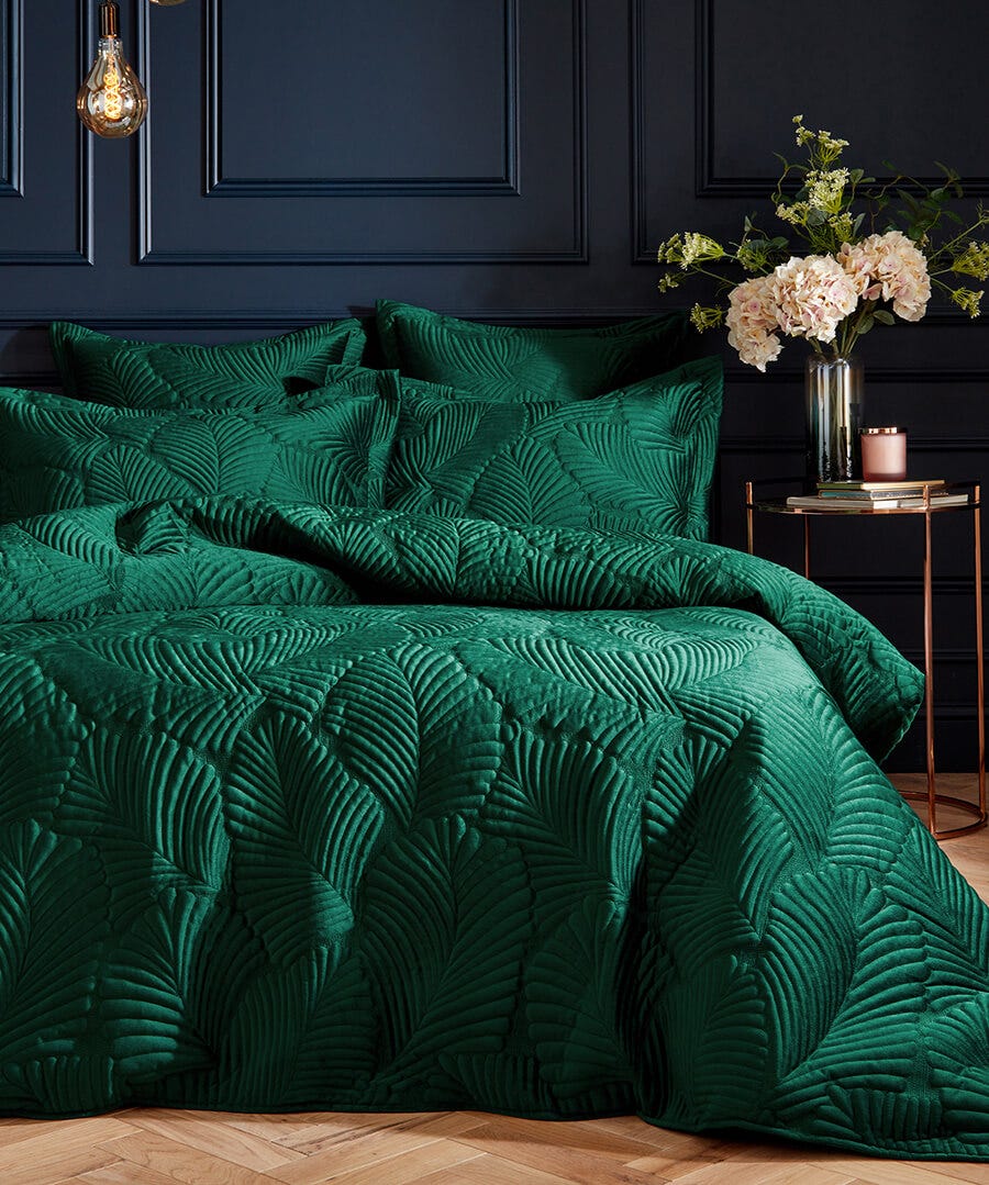 Palmeria Quilted Velvet Duvet Set