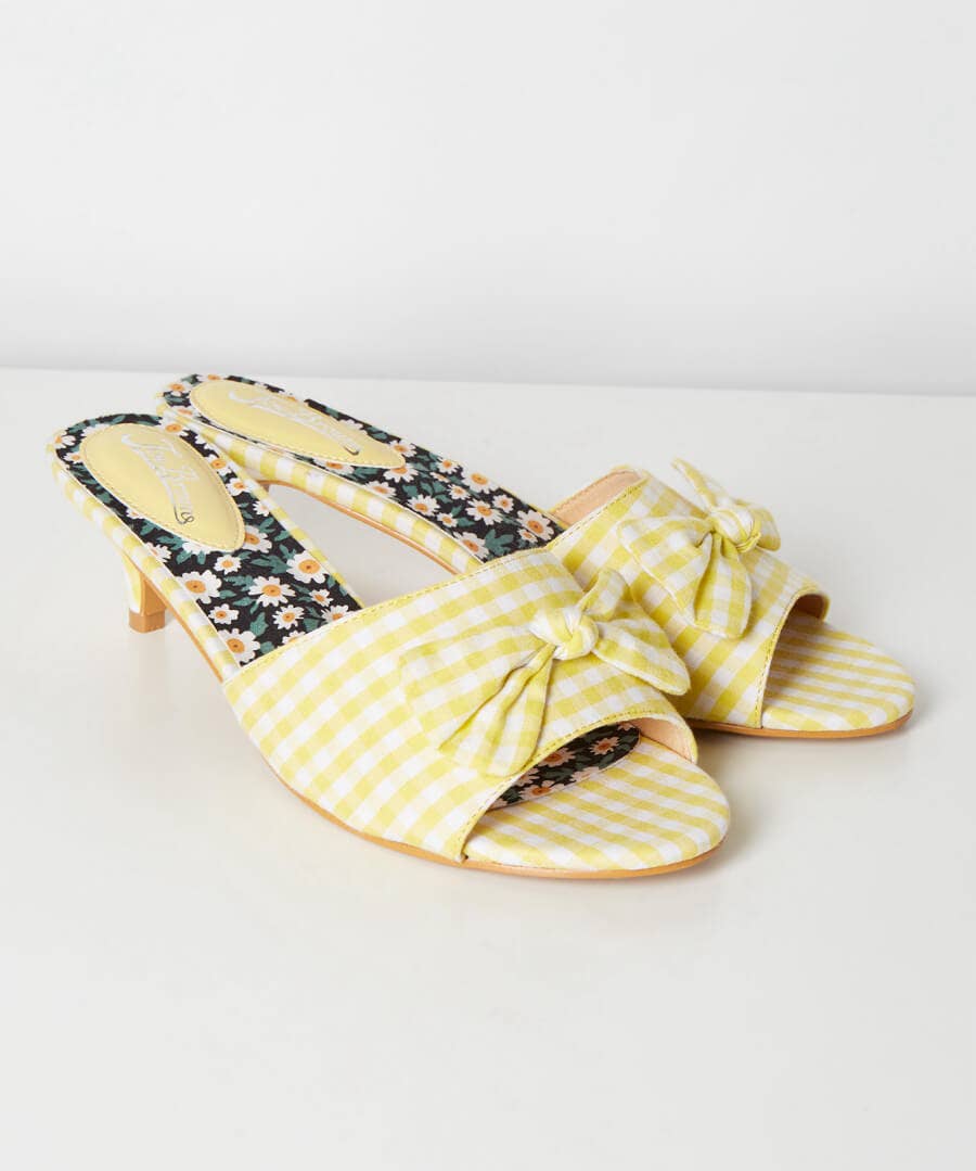 Pretty And Perfect Mules