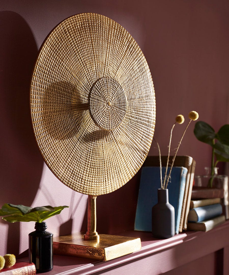 Golden Standing Deco