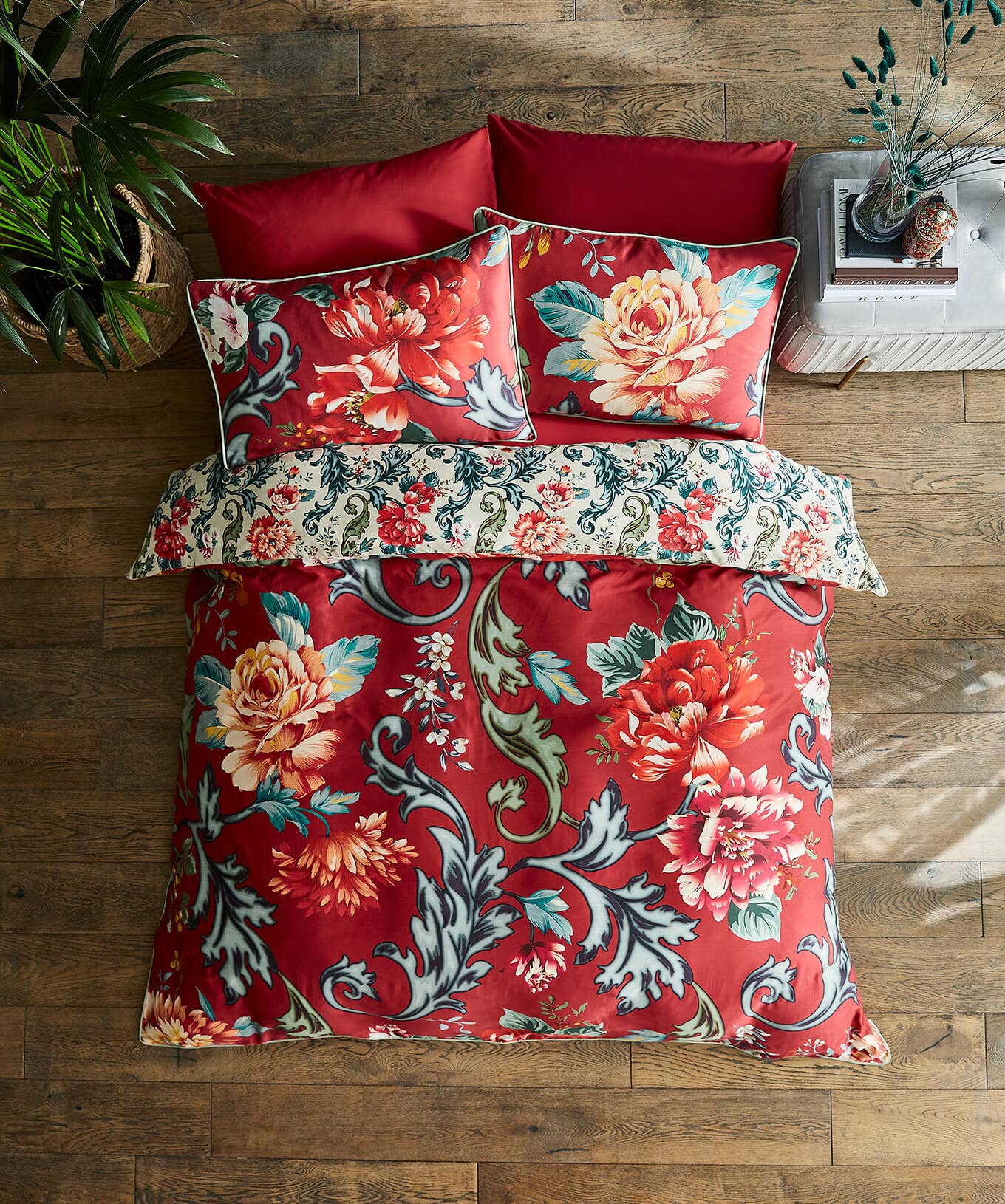 Baroque Floral Duvet Set