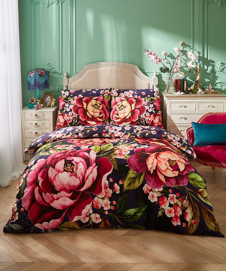 Bold Blossom Cotton Sateen Duvet Reversible Set