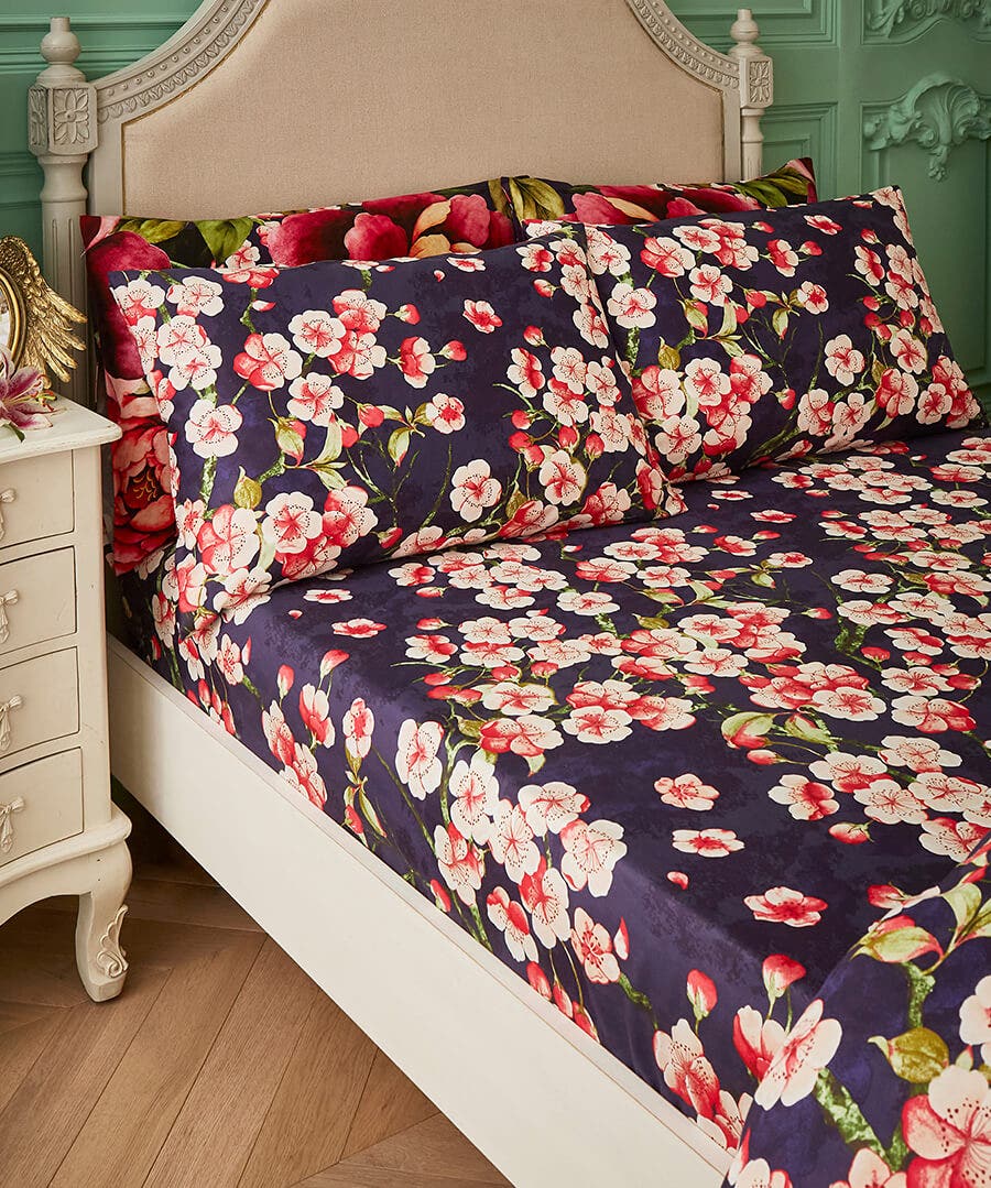 Bold Blossom Matching Bedding