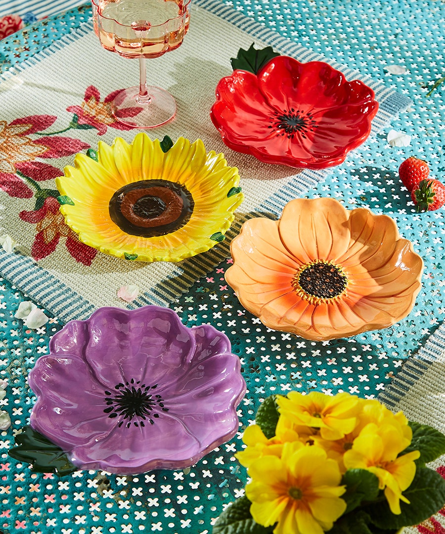 Bright Flower Plates Set Of 4