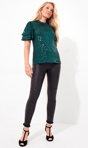 Women's Top for Winter Occasions