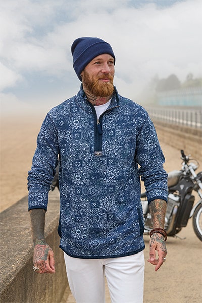 Black Friday Men's Tops