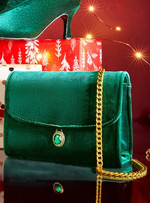 Glamorous Jewel Bag