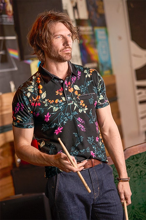 How to style shirts, t-shirts and tops