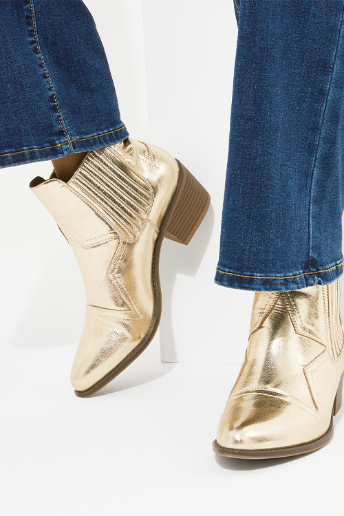 Women's Cigarette Trousers and Western Boots