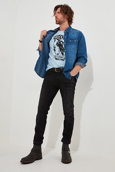 Style Graphic T-Shirt With Denim Jacket