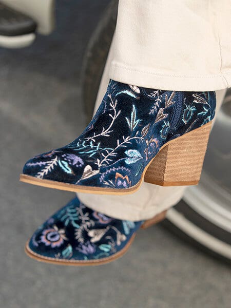 GIGI EMBROIDERED VELVET BOOTS