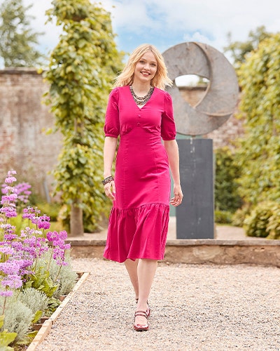 Pastel wedding guest outfit