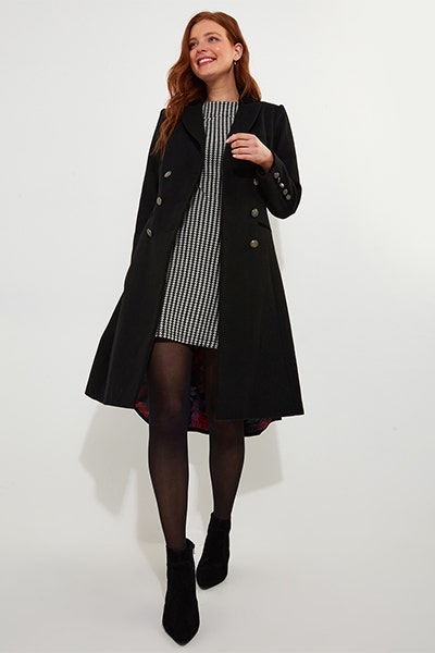 How to Wear a Summer Dress in Winter