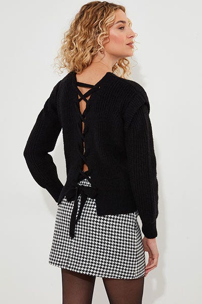 Daring Dogstooth Skirt