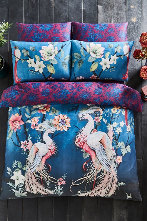 How to style reversible bedding