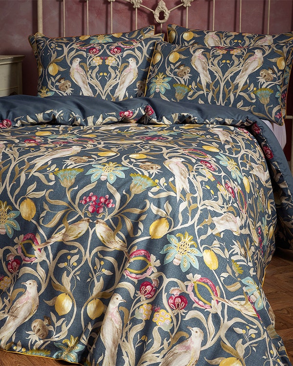Navy Bedding Set