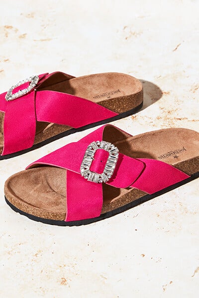 DAYDREAM ISLAND BUCKLE SANDALS