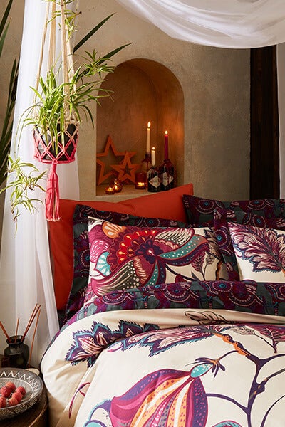 Bedding & Curtains