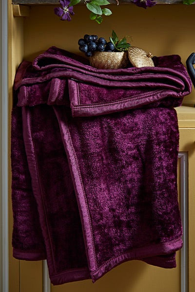 Super Soft Glisten Throw